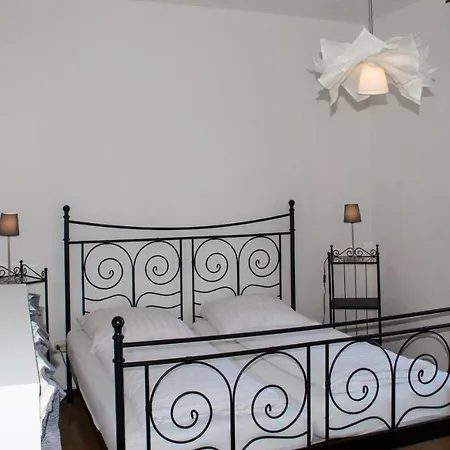 Altes Lotsenhaus Vi Тиссов